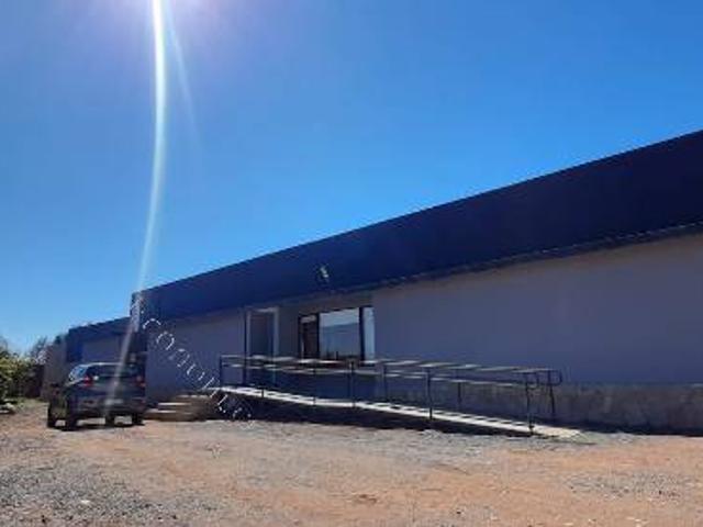 EN ARRIENDO AMPLIA Y HERMOSA CASA EN VALLENAR PARCELA