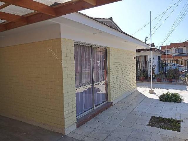 EN ARRIENDO AMPLIA Y LINDA CASA EN VALLENAR