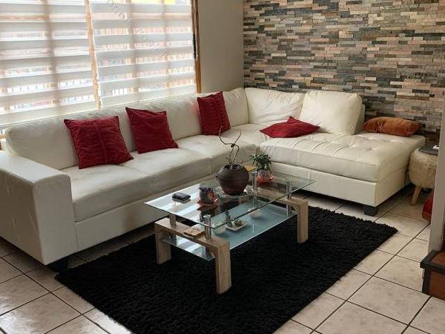 En Arriendo Casa Amplia Dentro De Condominio Zona Resiencial