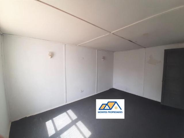 EN ARRIENDO CÉNTRICA Y FUNCIONAL CASA PARA OFICINAS Y ÁREA COMERCIAL!