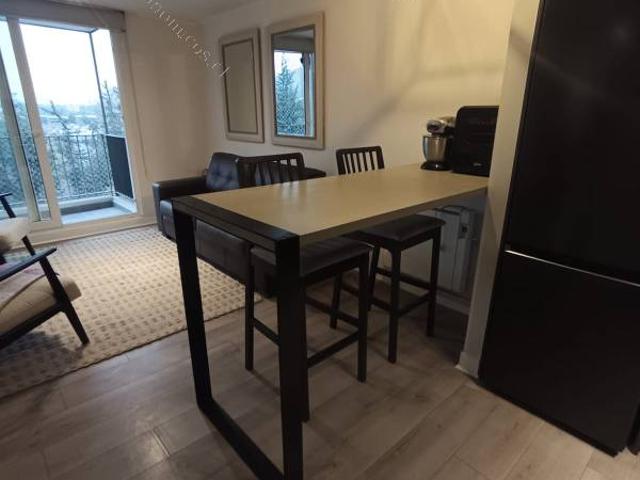 En arriendo. Depto 2 dormitorios, 2 baños, estacionamiento