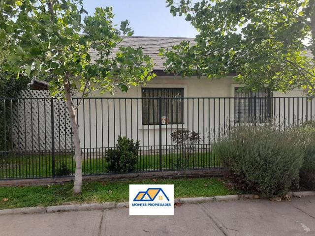 EN ARRIENDO EXCELENTE Y CÓMODA CASA EN SAN FELIPE!