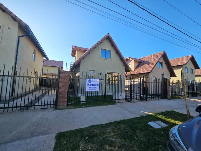 En Arriendo Hermosa Casa En Hacienda Esmeralda