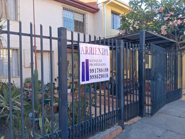 EN ARRIENDO LINDA Y AMPLIA CASA VALLENAR