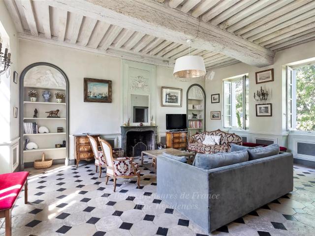 En bord de Seine, élégante demeure XVIIe Mh ancienne maiso. 390m² La Roche Guyon