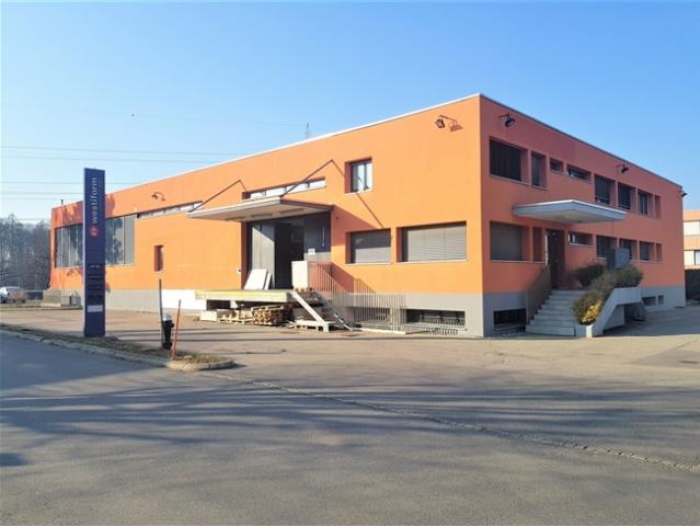 152 m2 Lagerfläche im Untergeschoss – Lastenaufzug – 1. Mietzahlung erlassen