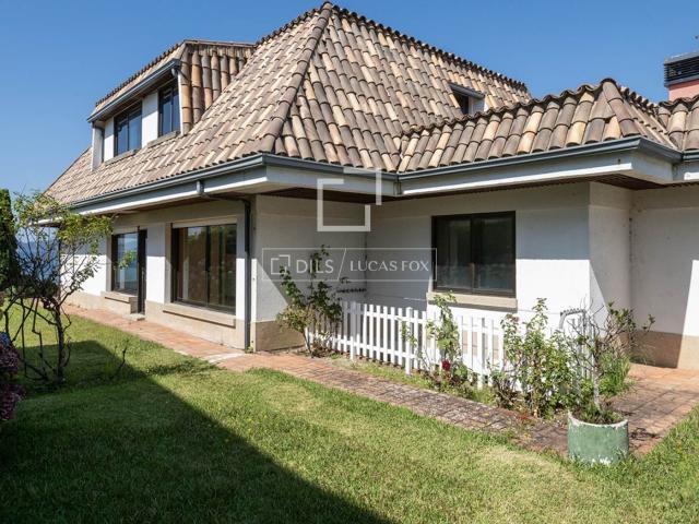 En Canido, uno de los barrios más exclusivos de las Rías Bai. 607m² Canido
