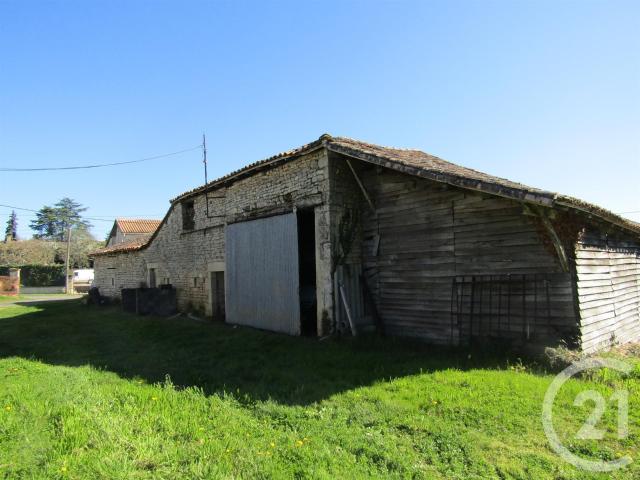 En Charente, sur la jolie commune la Foret De Tesse une anci. 79m² La Forêt de Tessé