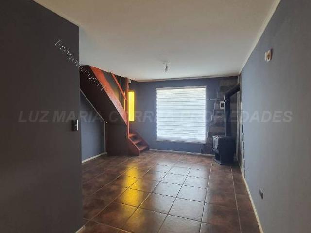 En condominio, con 4 estacionamientos, Hijuelas