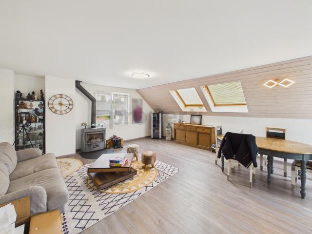En Duplex, Belle Luminosité, Balcon Privé Ensoleillé, Chauffage au Sol, Accès Fauteuil Roulant avec Ascenseur & Écoles à 90m