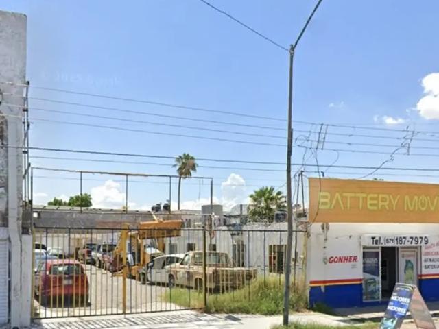 En el Centro Gran Ubicación Terreno con Locall y oficinas en renta