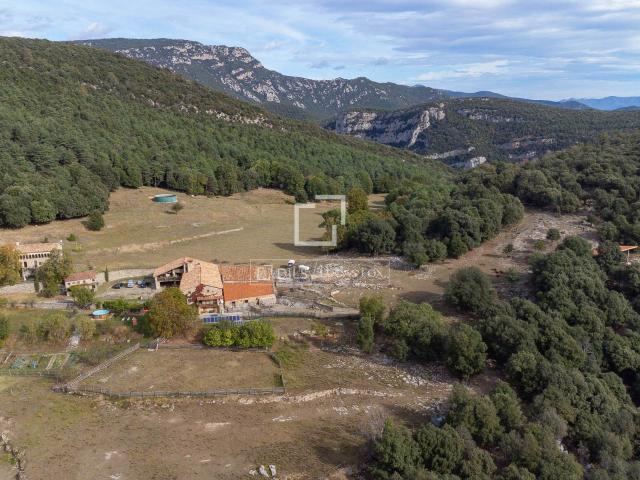 En el corazón de la Alta Garrotxa, entre los 700 y los 1000. 1540m² Sales de Llierca