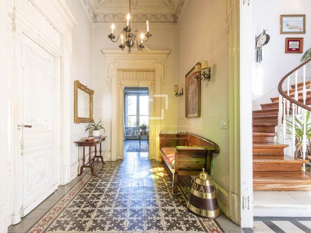 En el pequeño pueblo de O Porirño, Pontevedra, encontramos e. 460m² O Porriño