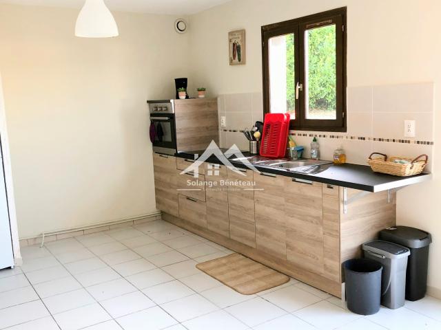 Propriété avec maison principale et 3 gîtes plus de 40 000 € de revenus annuels