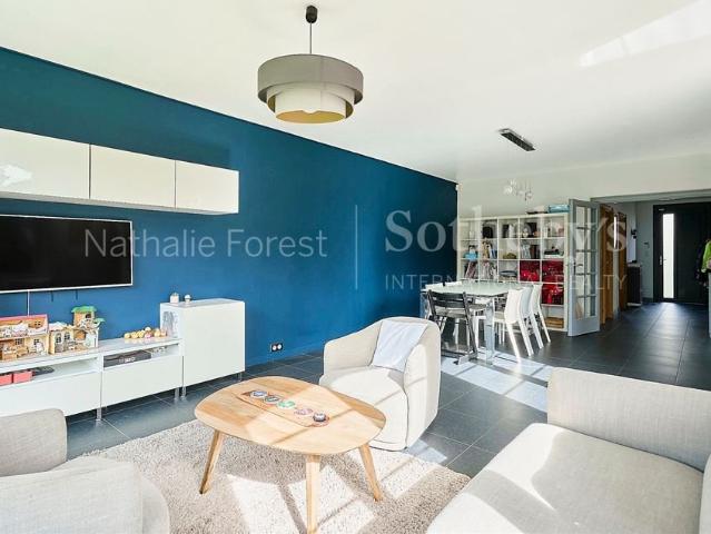 En Exclusivité – Villeneuve D’Ascq Sart – Maison 5 chambres. 125m² Villeneuve d'Ascq