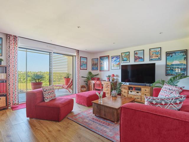 EN EXCLUSIVITE APPARTEMENT EN NUE PROPRIETE T3 AVEC TERRASSE ET GARAGE
