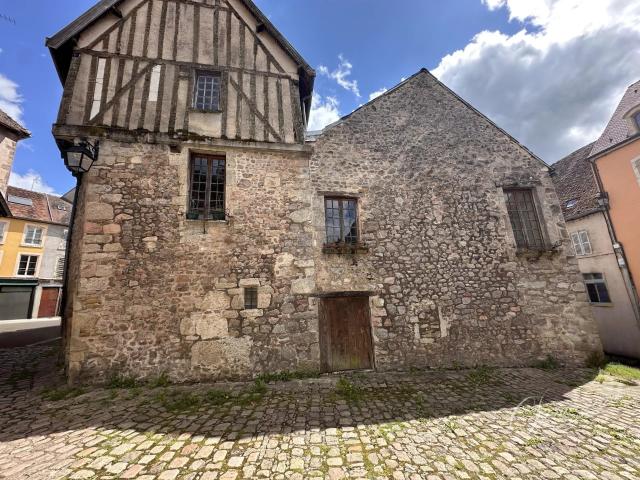 En exclusivité au coeur de Saulieu Immeuble de caractère 167m² Saulieu