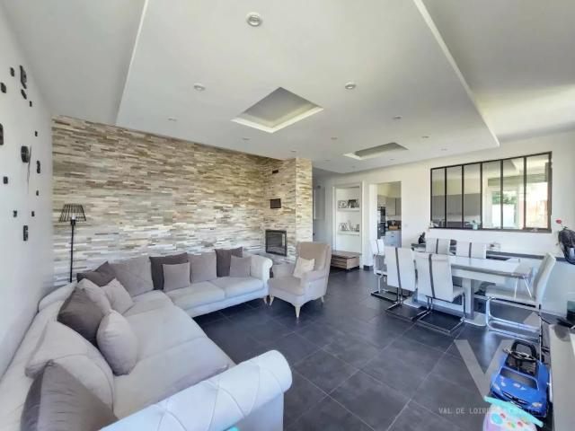 EN EXCLUSIVITÉ – BEL APPARTEMENT TYPE 4 AVEC GRANDE TERRASSE