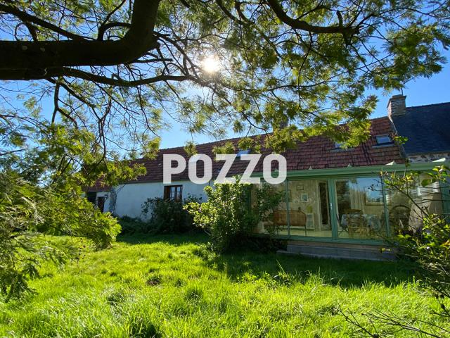 EN EXCLUSIVITE. Maison 5 pièces avec terrain et dépendances à Lestre 50310