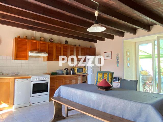 EN EXCLUSIVITE. Maison 5 pièces avec terrain et dépendances à Lestre 50310