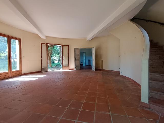 En exclusivité ! Maison 8 pièces à rénover