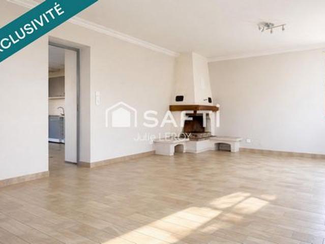 EN EXCLUSIVITE ! Maison de bourg 173 m² Située à Viré En Champagne