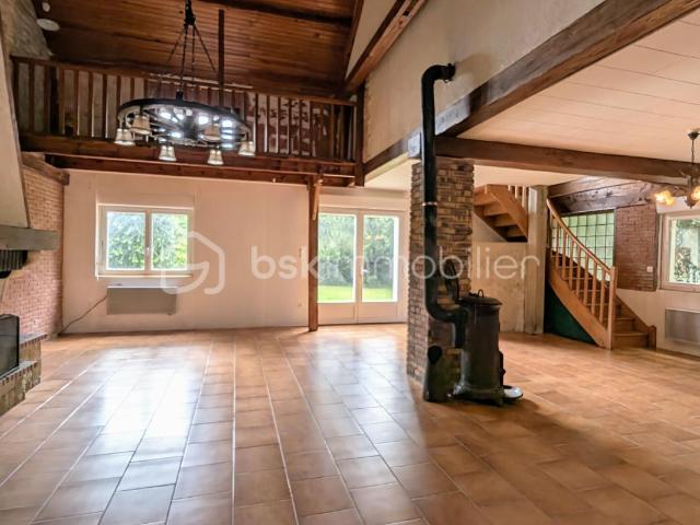 EN EXCLUSIVITE Maison individuelle de 138 m² à proximité immédiate de ROYE
