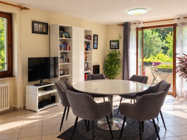En exclusivité: Spacieux 4 pièces avec jardin