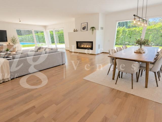 En exclusivité ! SUPERBE MAISON CONTEMPORAINE DE 8 PIECES AVEC GRANDE PISCINE ET JARDIN PRIVATIF