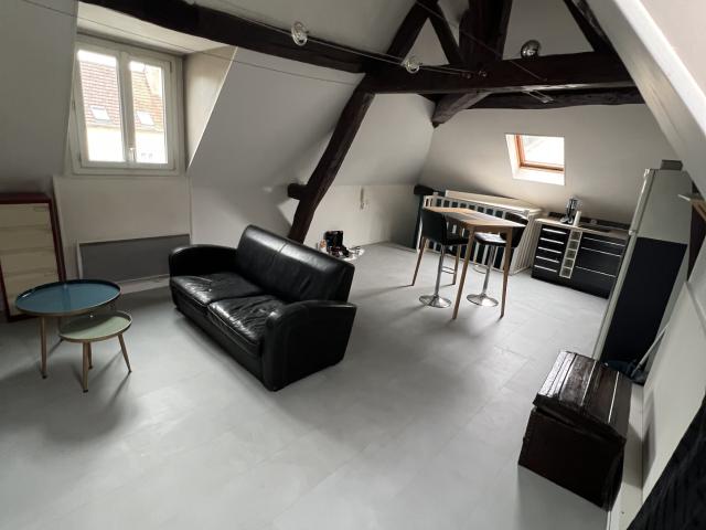 EN EXCLUSIVITE SUR LA COMMUNE DE PONT STE MAXENCE