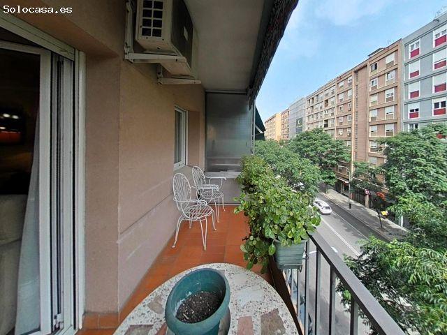 EN LA CREU ALTA, CON BALCÓN Y PLAZA DE PARKING