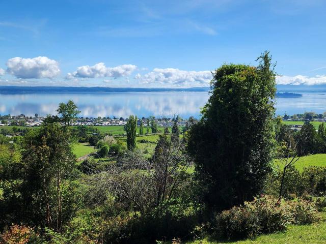 en LAGO RANCO