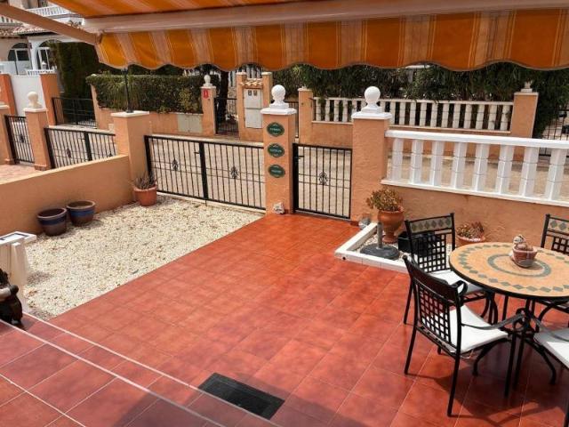 En Lomas de Cabo Roig, una de las zonas residenciales más co. 62m² Castillo de don juan