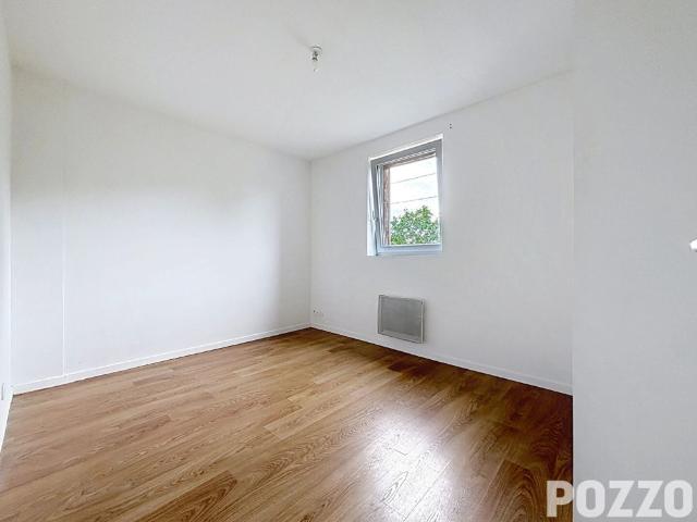 En location, Maison Sartilly Baie Bocage 5 pièce s 111.23 m2