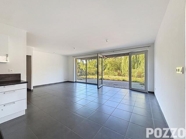 En location, Maison Sartilly Baie Bocage 5 pièce s 111.23 m2