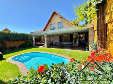 Casa en venta en Avenida Quebrada De Macul - Patio