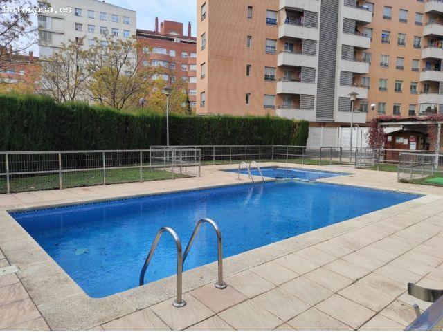 EN PLAZA MOZART, URBANIZACION CON ZONA COMUNITARIA, PISCINA Y GARAJE INCLUIDO