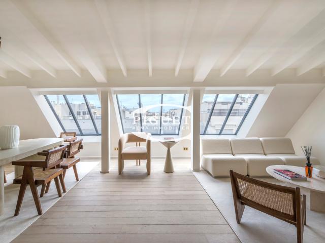 EN PLEIN COEUR DU TRIANGLE D'ORCatherine PiguetAlma Immobilier