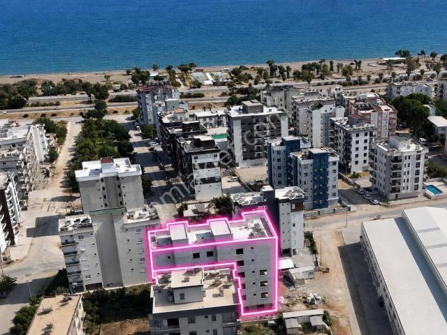 En Prestijlisinden Sahilde Deniz Manzaralı Satılık 1+1 Daire