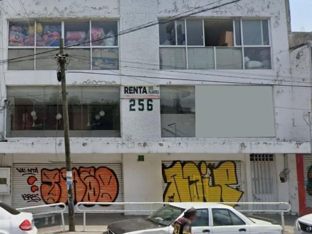 En Renta 2da Planta Local Comercial, en Zona de Alto tráfico Peatonal y vehícul