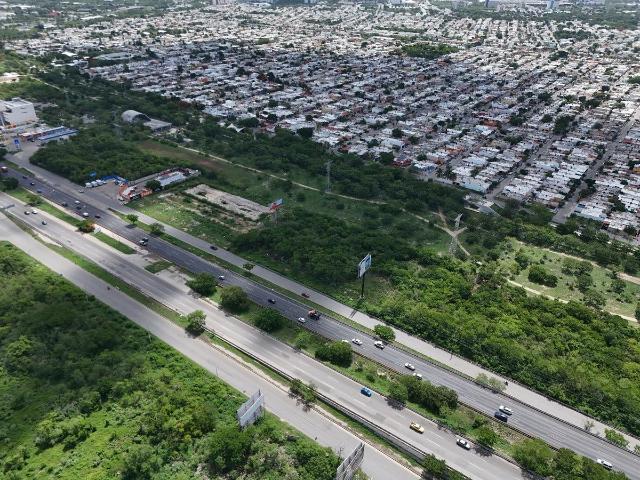 EN RENTA TERRENO CON 100 METROS SOBRE EL PERIFERICO PONIENTE DE MERIDA