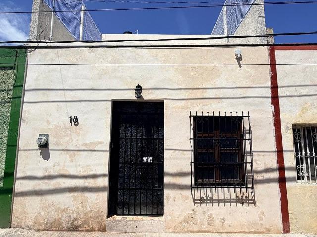EN RENTA CASA AMUEBLADA CON ALBERCA