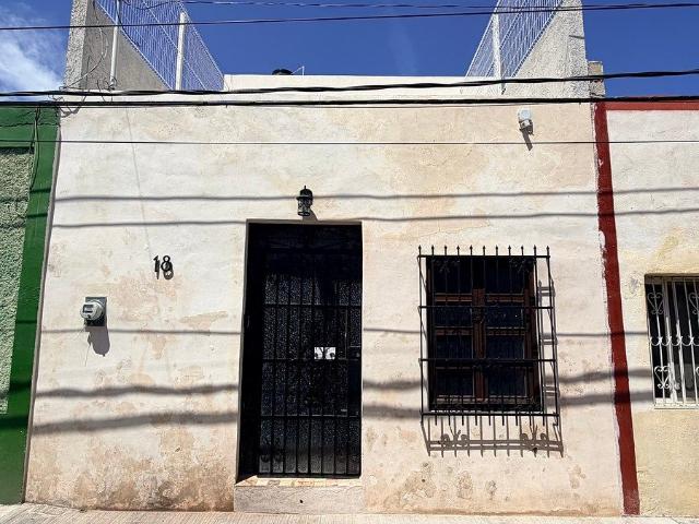 EN RENTA CASA AMUEBLADA CON ALBERCA