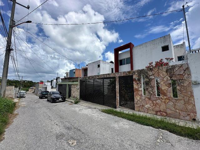 EN RENTA CASA CERCA DE AV. MAESTROS CAMPECHANOS