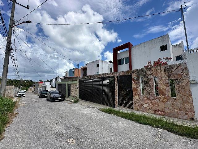 EN RENTA CASA CERCA DE AV. MAESTROS CAMPECHANOS