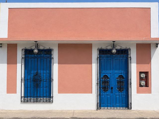 EN RENTA CASA COLONIAL CON ALBERCA