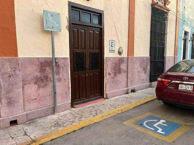 EN RENTA – CASA COLONIAL EN EL BARRIO SAN ROMAN