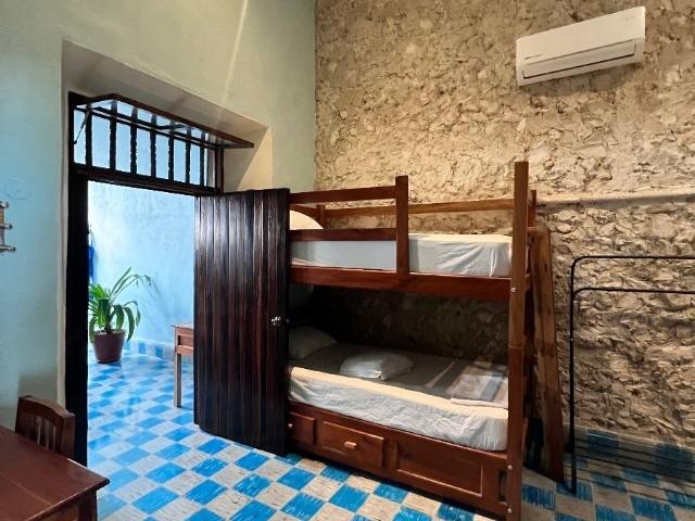 EN RENTA, Casa colonial equipada con alberca en Centro Histórico Campeche