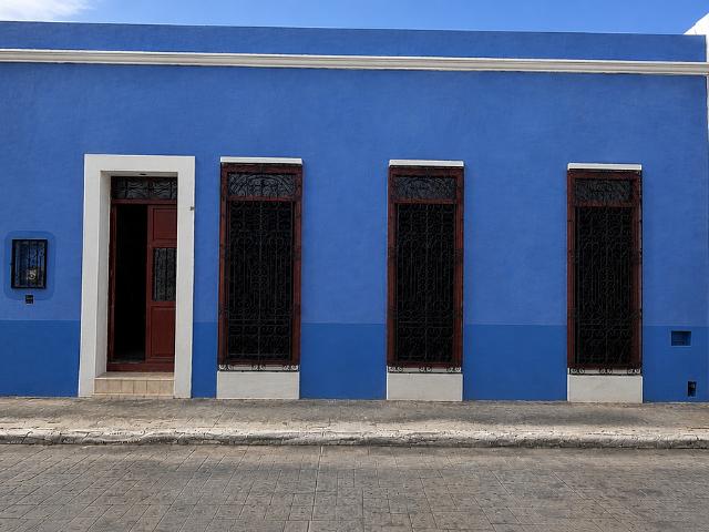 EN RENTA CASA COLONIAL REMODELADA EN CENTRO HISTORICO CAMPECHE