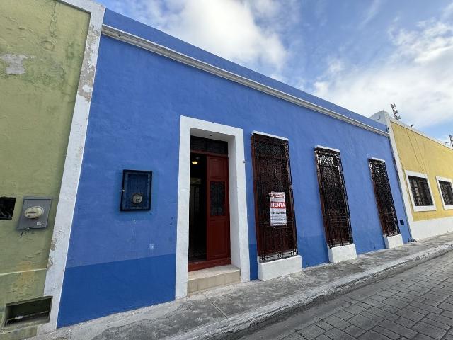 EN RENTA CASA COLONIAL REMODELADA EN CENTRO HISTORICO CAMPECHE